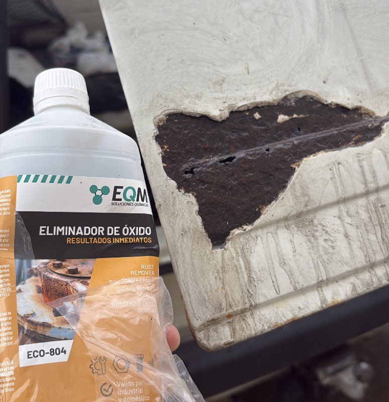 Óxido y corrosión en carrocería de vehículo